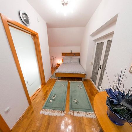 Holiday Home Villa Sara Bihać Esterno foto