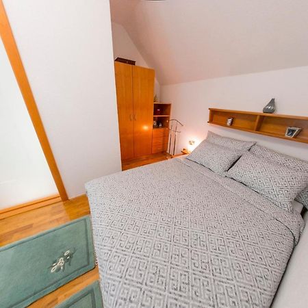 Holiday Home Villa Sara Bihać Esterno foto