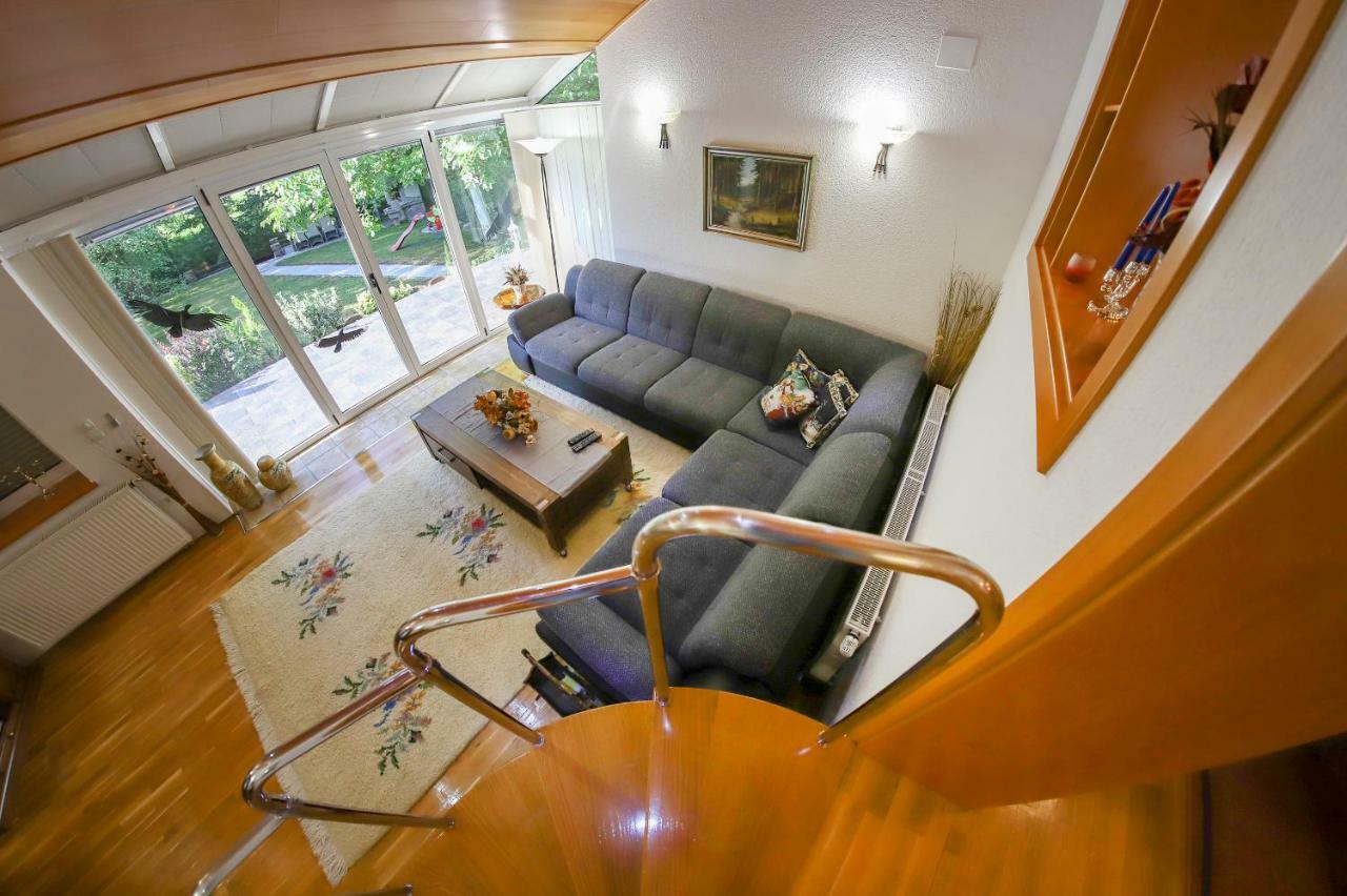 Holiday Home Villa Sara Bihać Esterno foto
