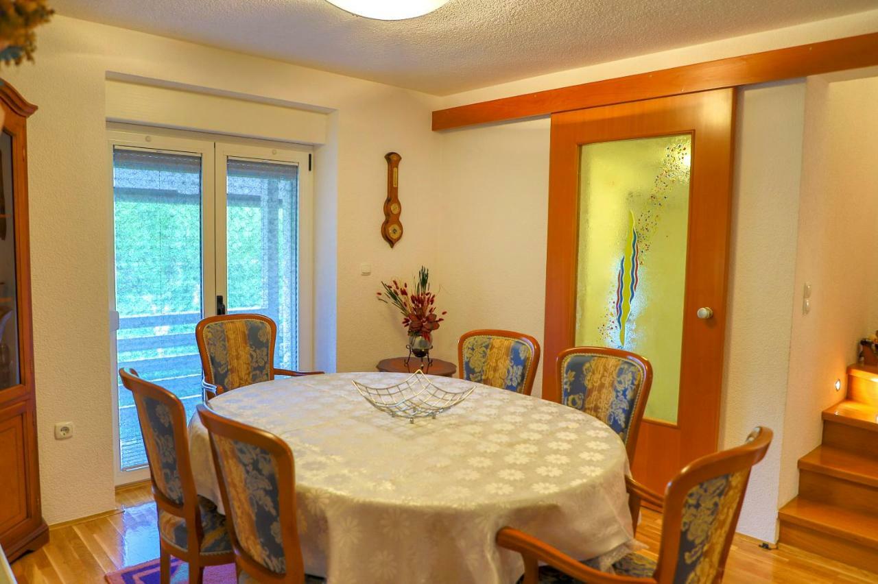 Holiday Home Villa Sara Bihać Esterno foto