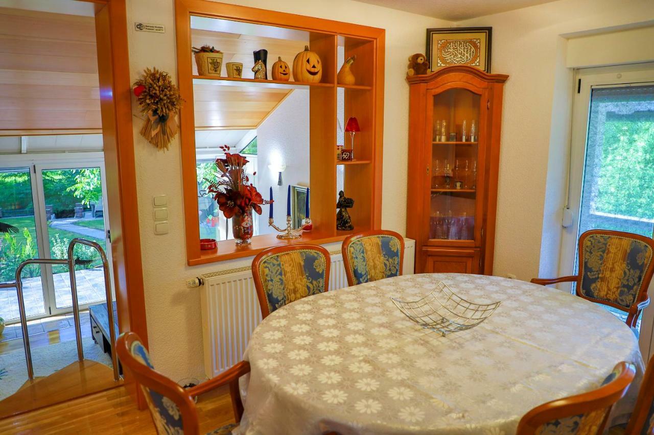 Holiday Home Villa Sara Bihać Esterno foto