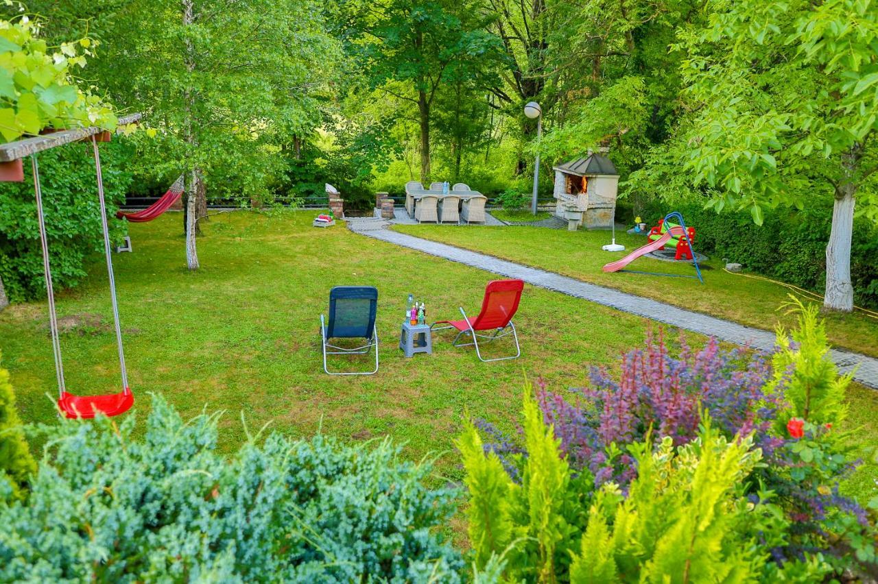 Holiday Home Villa Sara Bihać Esterno foto